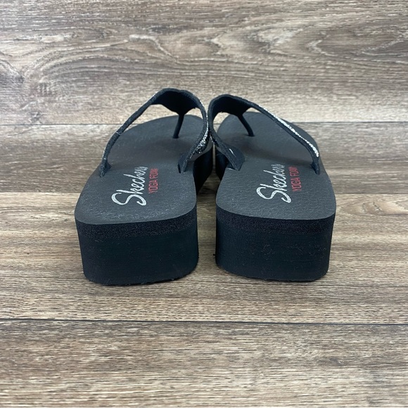 Skechers Yoga Foam Wms 10 Slip On Platform Thong Black Flip Flop Bling Sandal - Picture 4 of 8